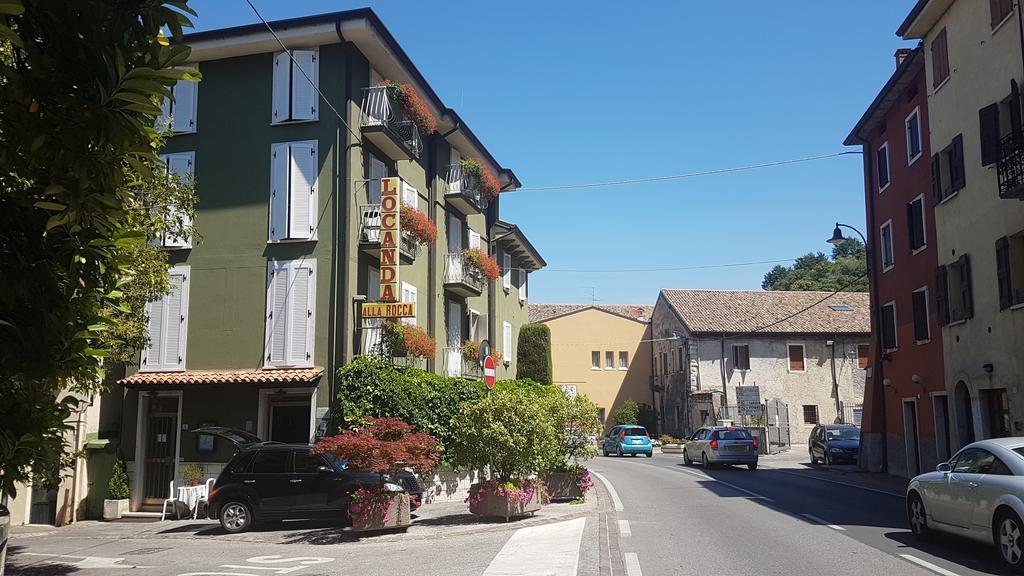 Albergo Alla Rocca Garda  Kültér fotó